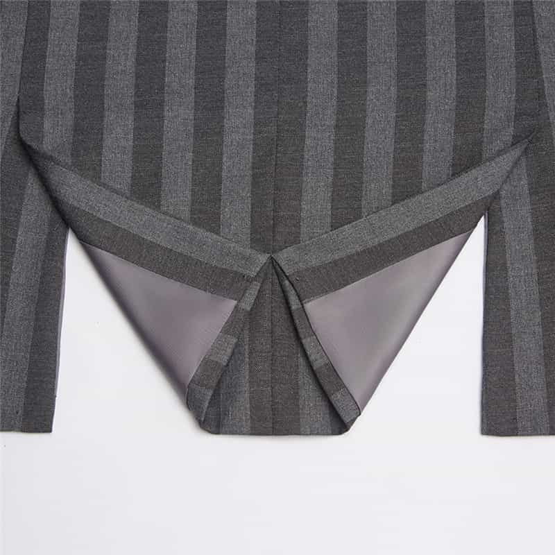 Mens 2 Piece Double Breasted Suit with Striped Pattern