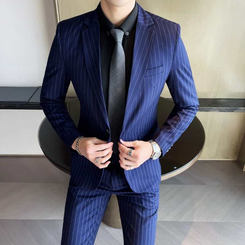 Men's 2 Piece Striped Suit in Navy Blue Black