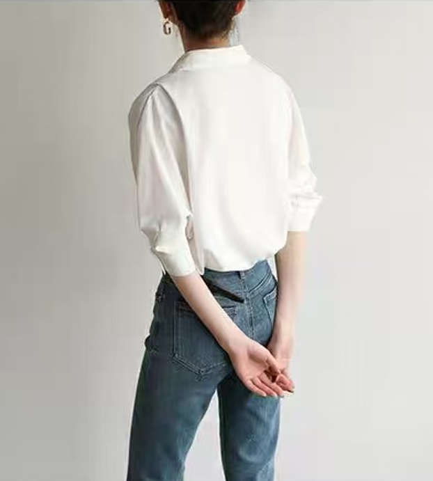 MOGU Women's Long Sleeve Shirt
